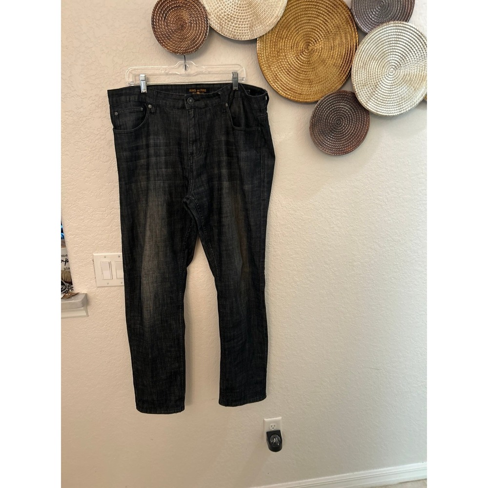 Ring of Fire distressed dark wash jeans‎ size 38 x 32